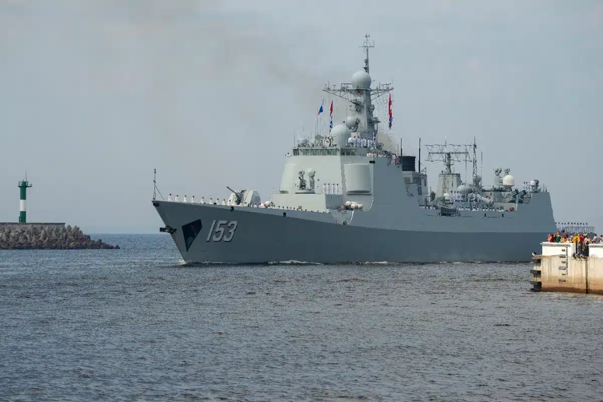 Le navire de guerre chinois qui fait trembler le Pacifique : découvrez le Type 055