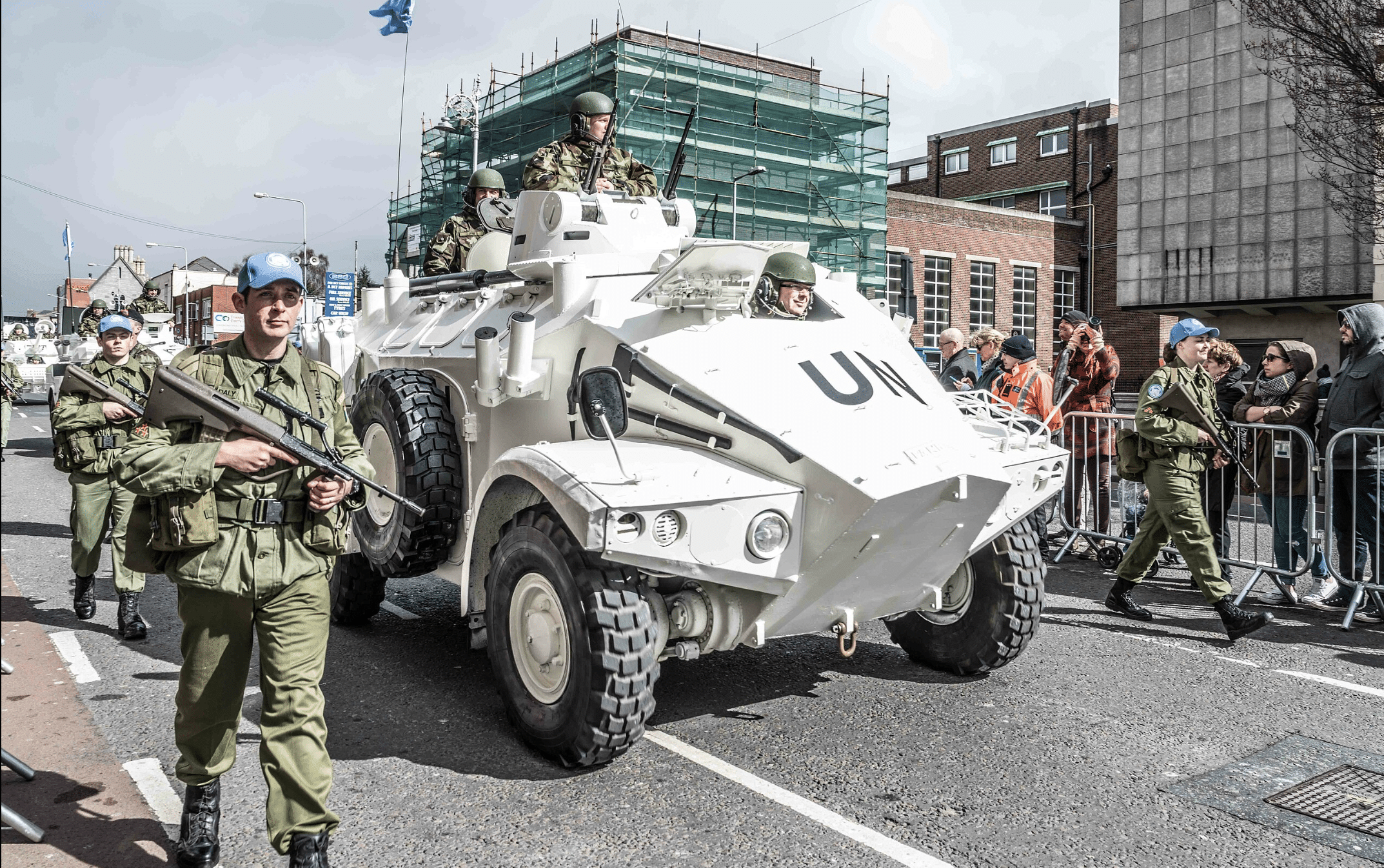 Militairement neutre, l’Irlande s’interroge sur sa Défense