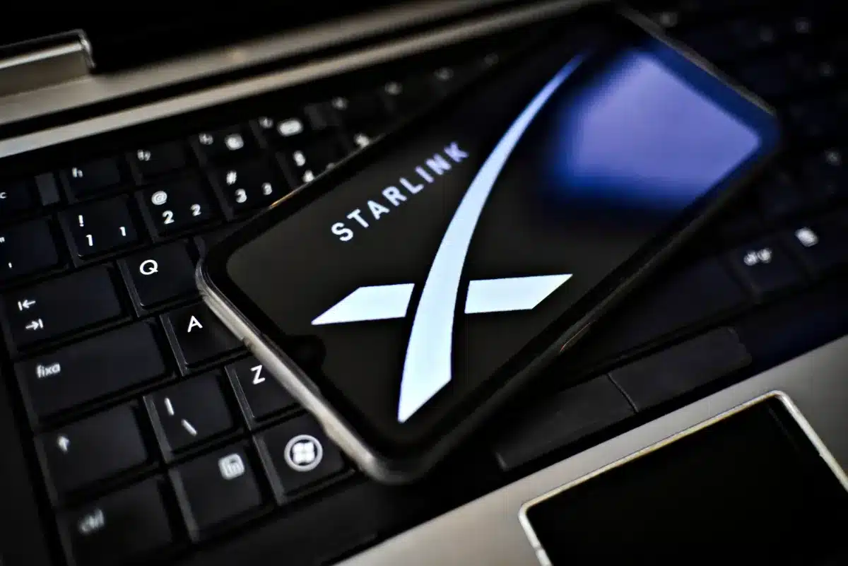 Starlink au cœur de la guerre en Ukraine ? Une accusation explosive vise Moscou